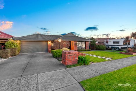 Property photo of 4 Greenacre Crescent Narre Warren VIC 3805