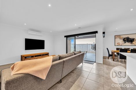 Property photo of 127 Moxham Drive Clyde North VIC 3978