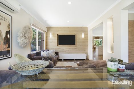 Property photo of 24 Higgs Circuit Sunbury VIC 3429