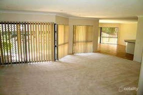 Property photo of 32 Halleys Crescent Bridgeman Downs QLD 4035