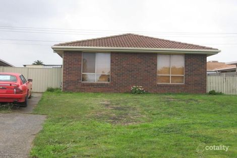 2 Binnak Ct, Meadow Heights, VIC 3048