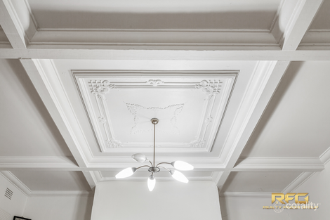 Property photo of 37 Sun Crescent Sunshine VIC 3020