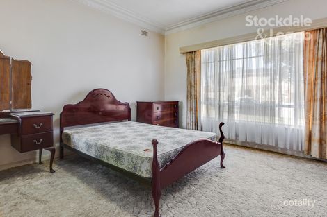 Property photo of 13 Grenfell Road Mount Waverley VIC 3149