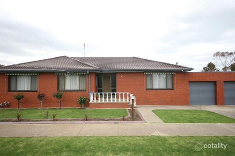 2 Peacock Ave, Norlane, VIC 3214