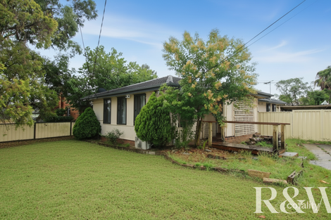 25 Gasmata Cres, Whalan, NSW 2770