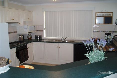 Property photo of 11 Katherine Crescent Craigmore SA 5114