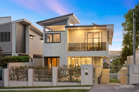 42 FERNBERG RD, PADDINGTON, QLD 4064