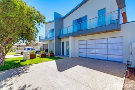 4a Hoover Rd, Henley Beach South, SA 5022