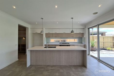 Property photo of 12 Welsh Crescent Clyde North VIC 3978