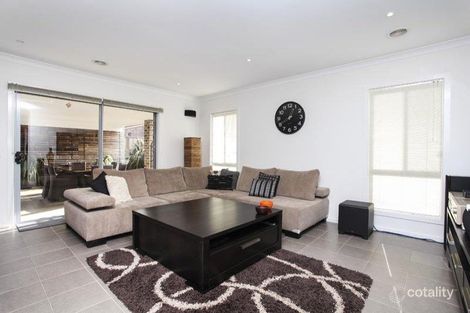 Property photo of 12 Ironbark Grove Burnside Heights VIC 3023