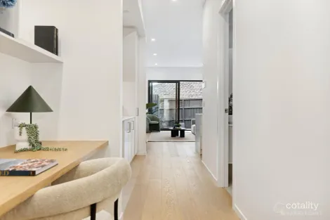 Property photo of 33 Kenneth Street Bulleen VIC 3105