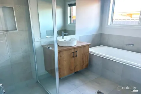 Property photo of 88 Cardiff Drive Thurgoona NSW 2640