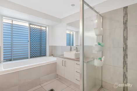 Property photo of 5 Mark Winter Court Bellbird Park QLD 4300