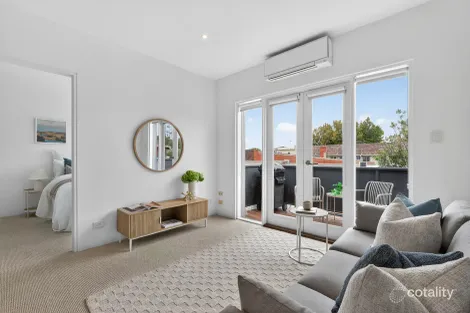 Property photo of 13/89 Ormond Road Elwood VIC 3184