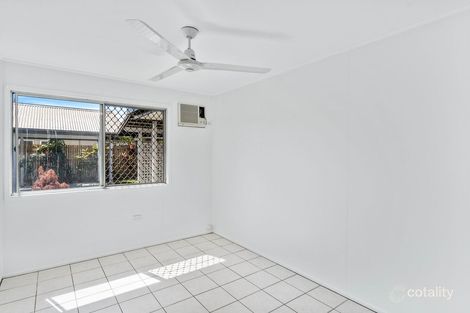 Property photo of 3 Ronto Close Manoora QLD 4870