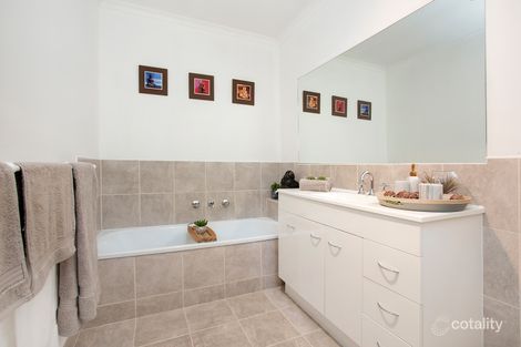 Property photo of 9 St Andrews Court Eltham North VIC 3095