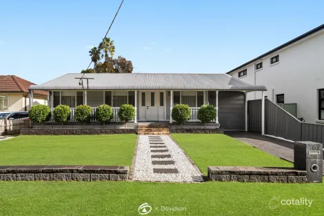 Property photo of 45 Derna Road Holsworthy NSW 2173