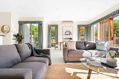 Property photo of 11 Dalsten Grove Mount Eliza VIC 3930