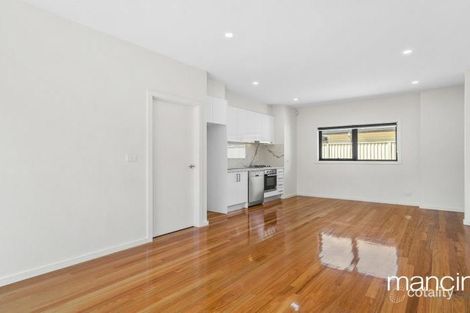 Property photo of 2/10 Huxtable Avenue Altona North VIC 3025