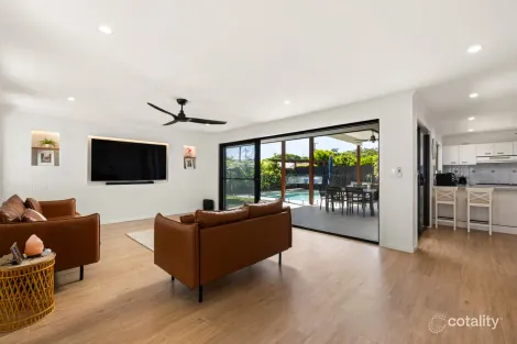 Property photo of 21 Satinbird Place Bokarina QLD 4575