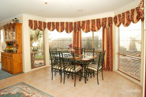 Property photo of 15 Bluestone Court South Morang VIC 3752