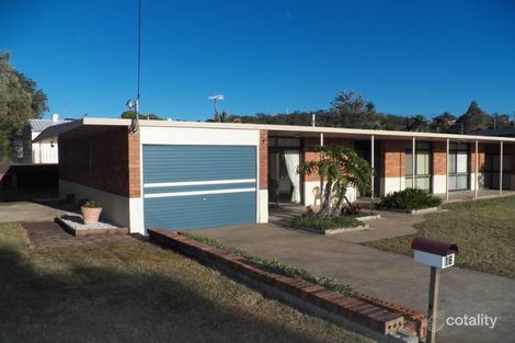 16 Wodonga St, Clinton, QLD 4680