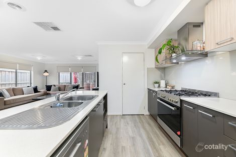 Property photo of 32 Bona Vista Rise Clyde VIC 3978