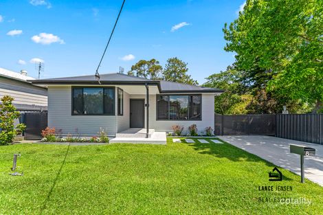 8 Gorleston Tce, Cardiff, NSW 2285
