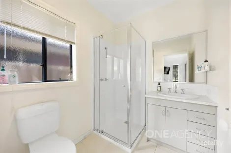 Property photo of 22 Black Avenue Gisborne VIC 3437