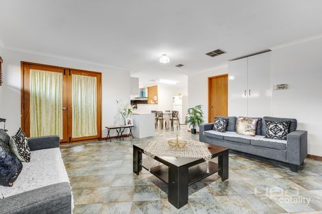 Property photo of 8 Colignan Court Meadow Heights VIC 3048