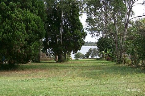 9 June Pde, Lamb Island, QLD 4184