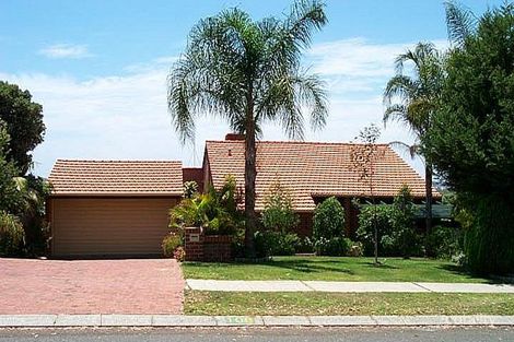 108 The Crest, Woodvale, WA 6026