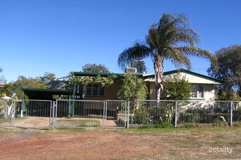 23 Downs St, Roma, QLD 4455