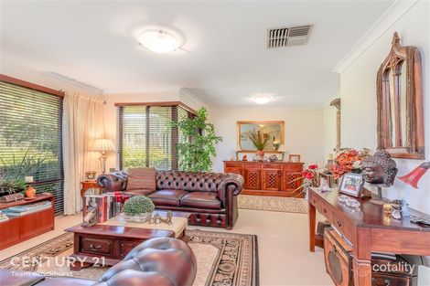 70 Huntingdale Rd, Huntingdale, WA 6110