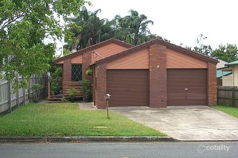 2/14 Chirn Cres, Labrador, QLD 4215