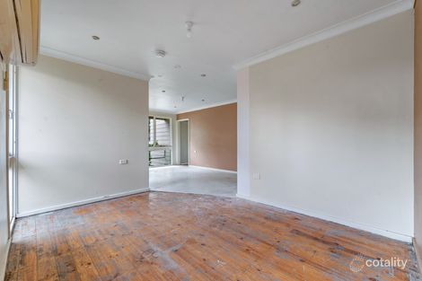Property photo of 8 Carr Place Bradbury NSW 2560