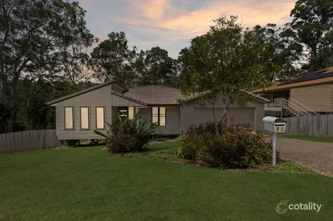 31 Andrew Walker Dr, Goodna, QLD 4300