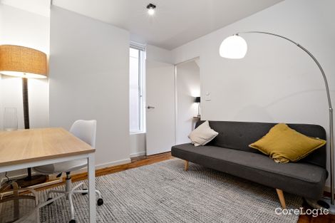 Property photo of 2/155 Fitzroy Street St Kilda VIC 3182