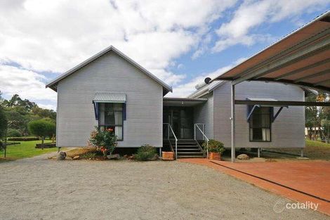 Property photo of 25 Lorenz Way Oakford WA 6121