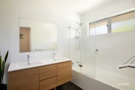 Property photo of 25 Brightlands Avenue Blackheath NSW 2785