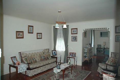 Property photo of 5 Endama Court Craigmore SA 5114