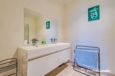 Property photo of 5/1-9 Eagleview Place Point Cook VIC 3030