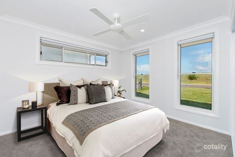 Property photo of 33 Summer Circuit Lake Cathie NSW 2445