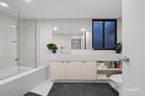 Property photo of 6/274 Marine Parade Labrador QLD 4215