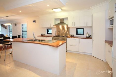 Property photo of 13 Chipping Close Wakerley QLD 4154