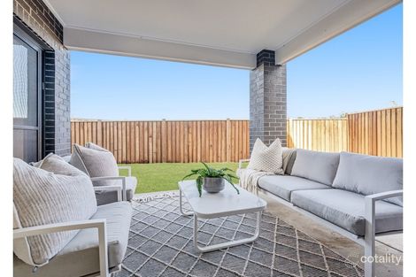 Property photo of 2 Countryside Place Thrumster NSW 2444