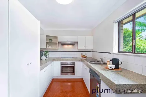 Property photo of 10/20 Lucinda Street Taringa QLD 4068