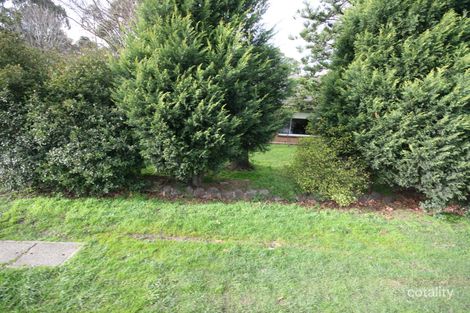 3 Glenfern Rd, Ferntree Gully, VIC 3156