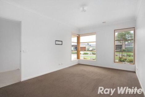 Property photo of 48 Park Orchard Drive Pakenham VIC 3810