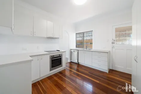 Property photo of 28 Tarm Street Wavell Heights QLD 4012